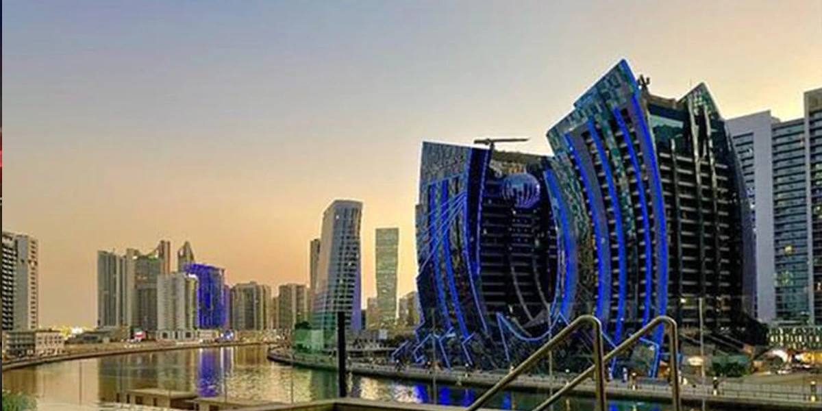 dubai outdoor lightings