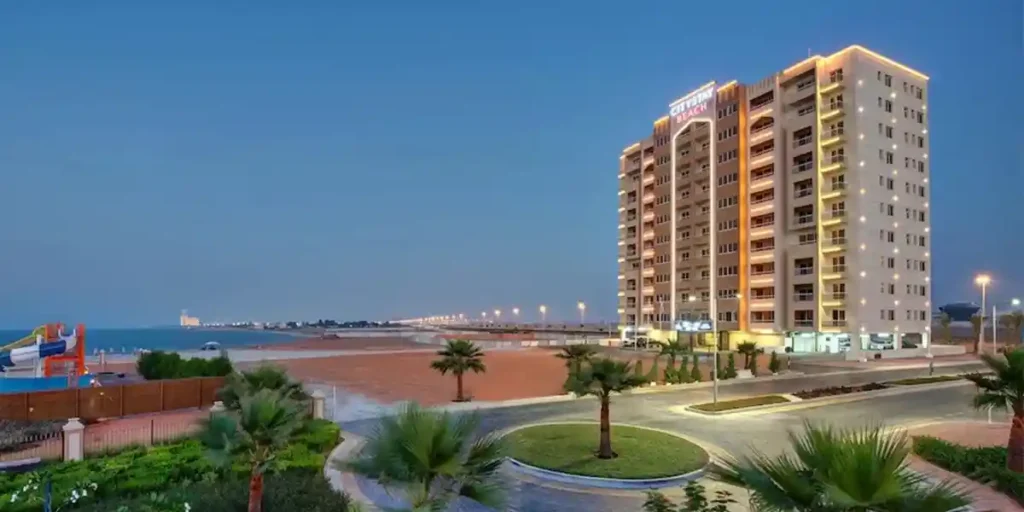 dubai villa facade lighting