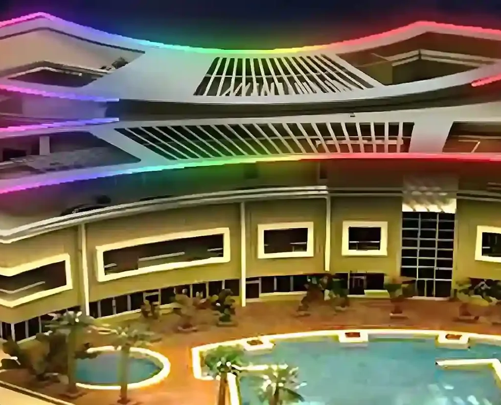 abu dhabi outdoor lighting